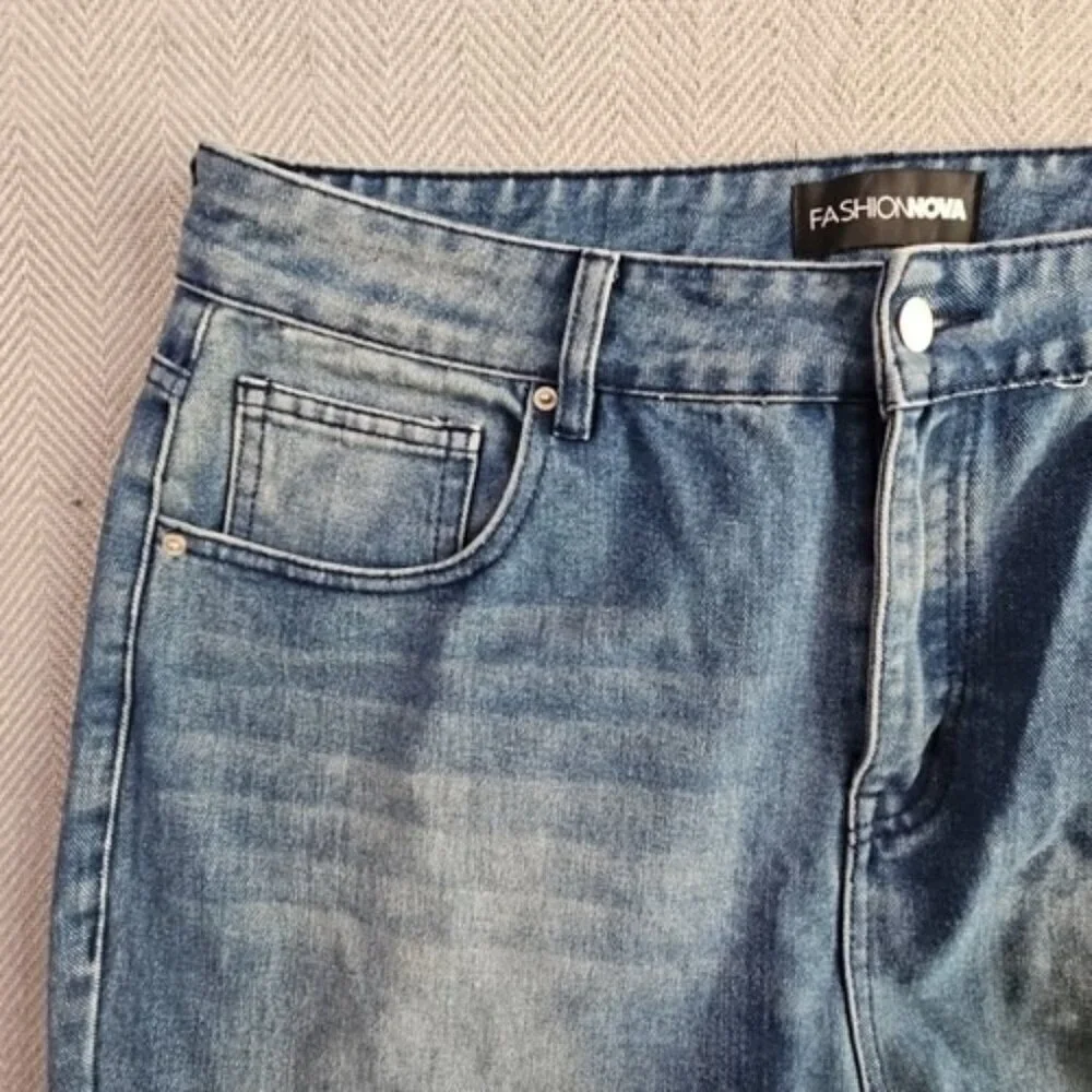 Fashion Nova Jeans Women's Size 14 (38x32) Med Wash Wide Leg Y2K Style YJDMY2K01